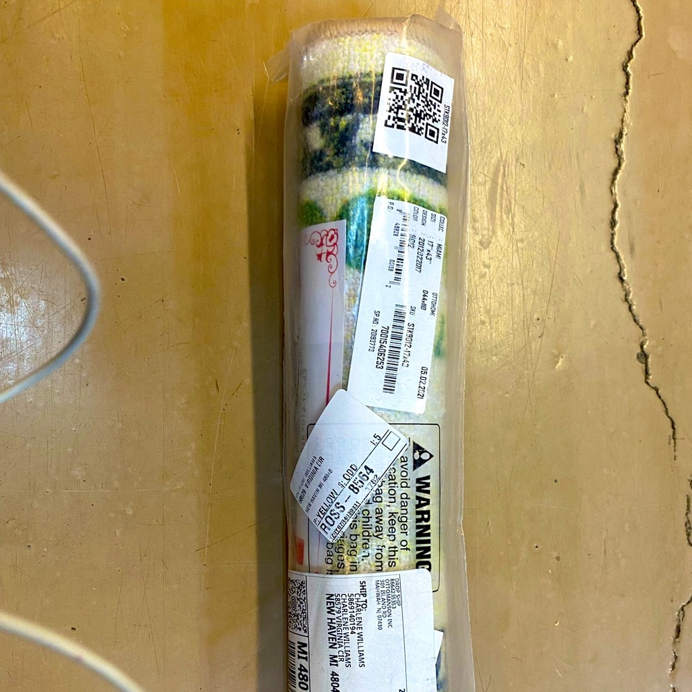 Wow I have money rugs $100 dollar bill rugs. Unlimited quantity